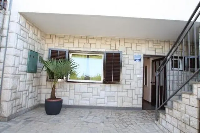 Apartment Poropat Porec